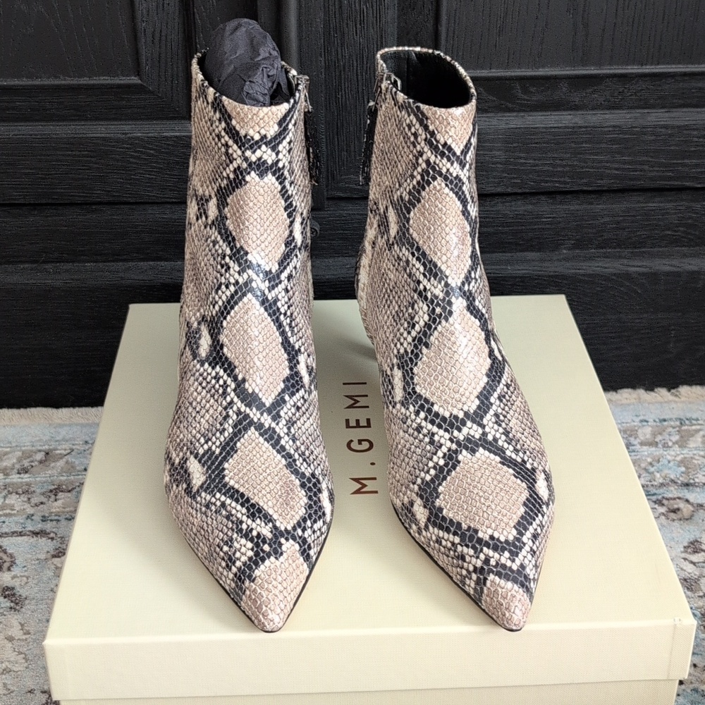 NWT M. gemi The Veronica Kitten Heel Multi Python Print Booties